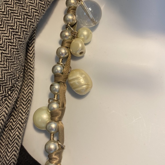 Chico’s Ribbon and Pearl silver tone bead 36” necklace w/ 4” ext - Picture 5 of 9
